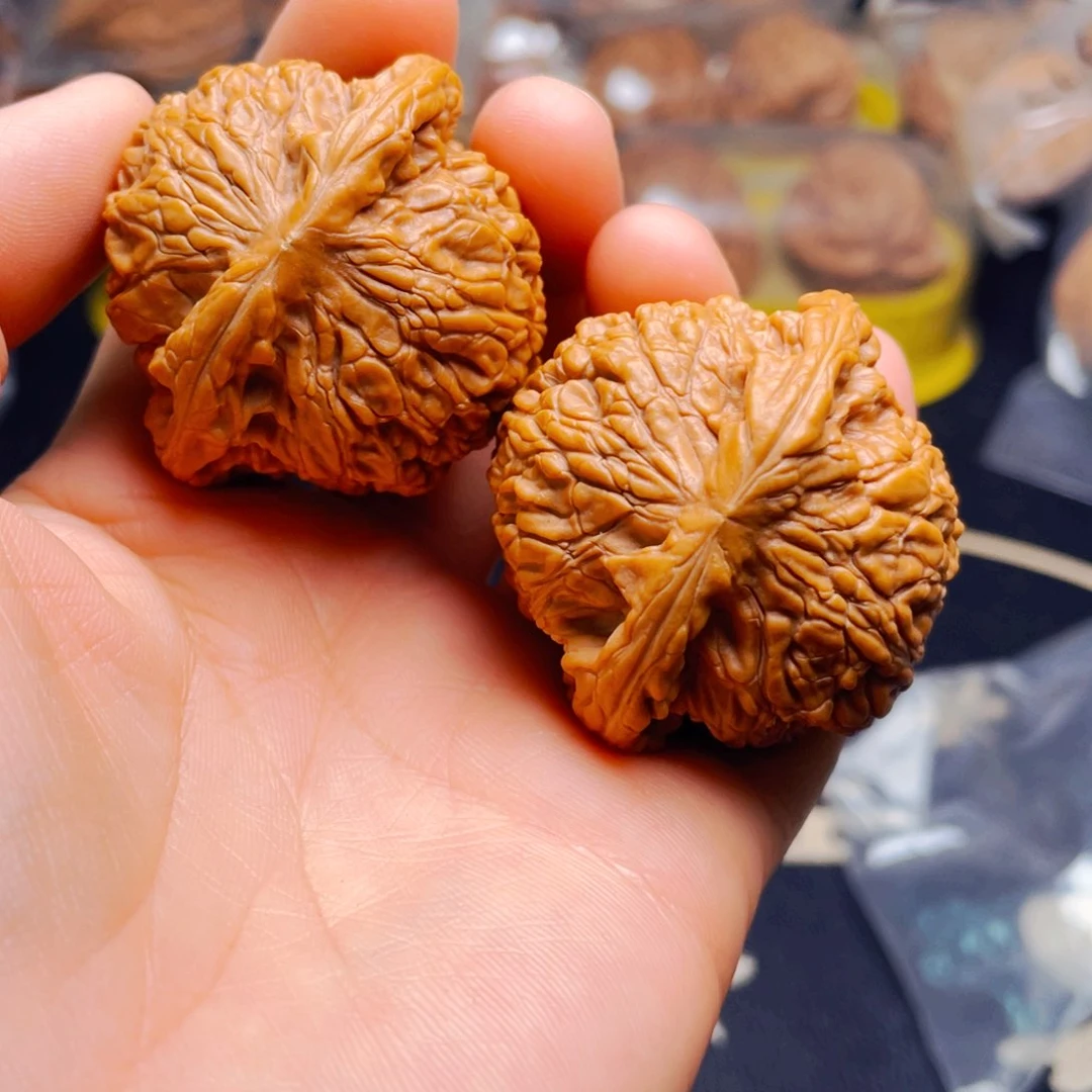 吊坠文玩核桃玄武一对