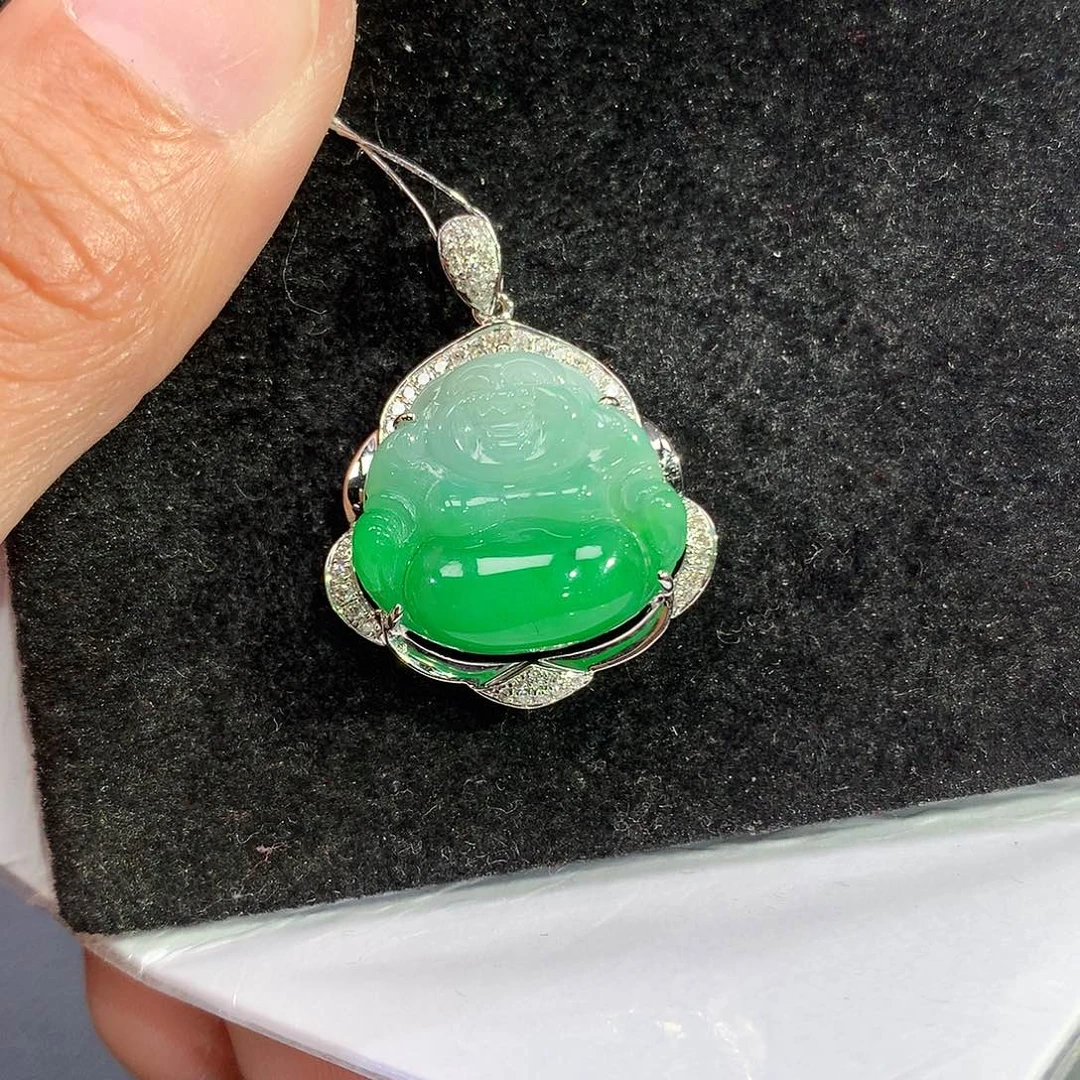 翡翠吊坠(赠链)18K金镶嵌