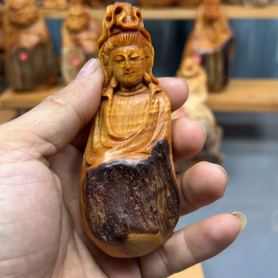 李***。木崖柏木摆件手把件，