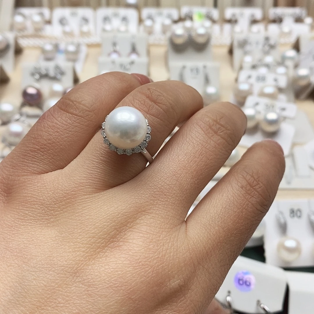 颈饰银S925镶嵌淡水珍珠