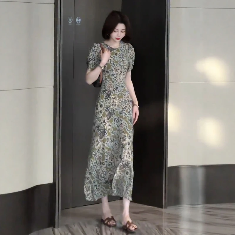 复古气质斜裁收腰短袖连衣裙女2025夏季新款修身显瘦包臀长款裙子