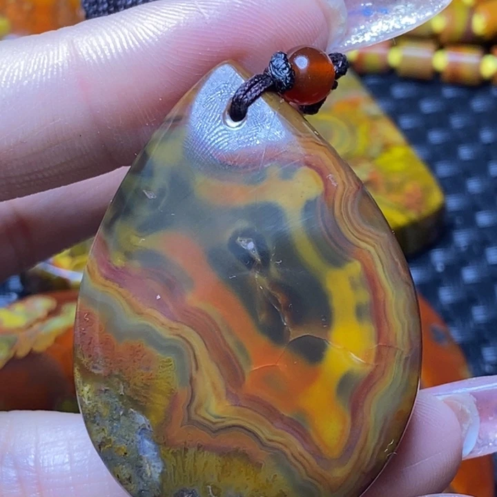 玛瑙/玉髓颈饰未镶嵌