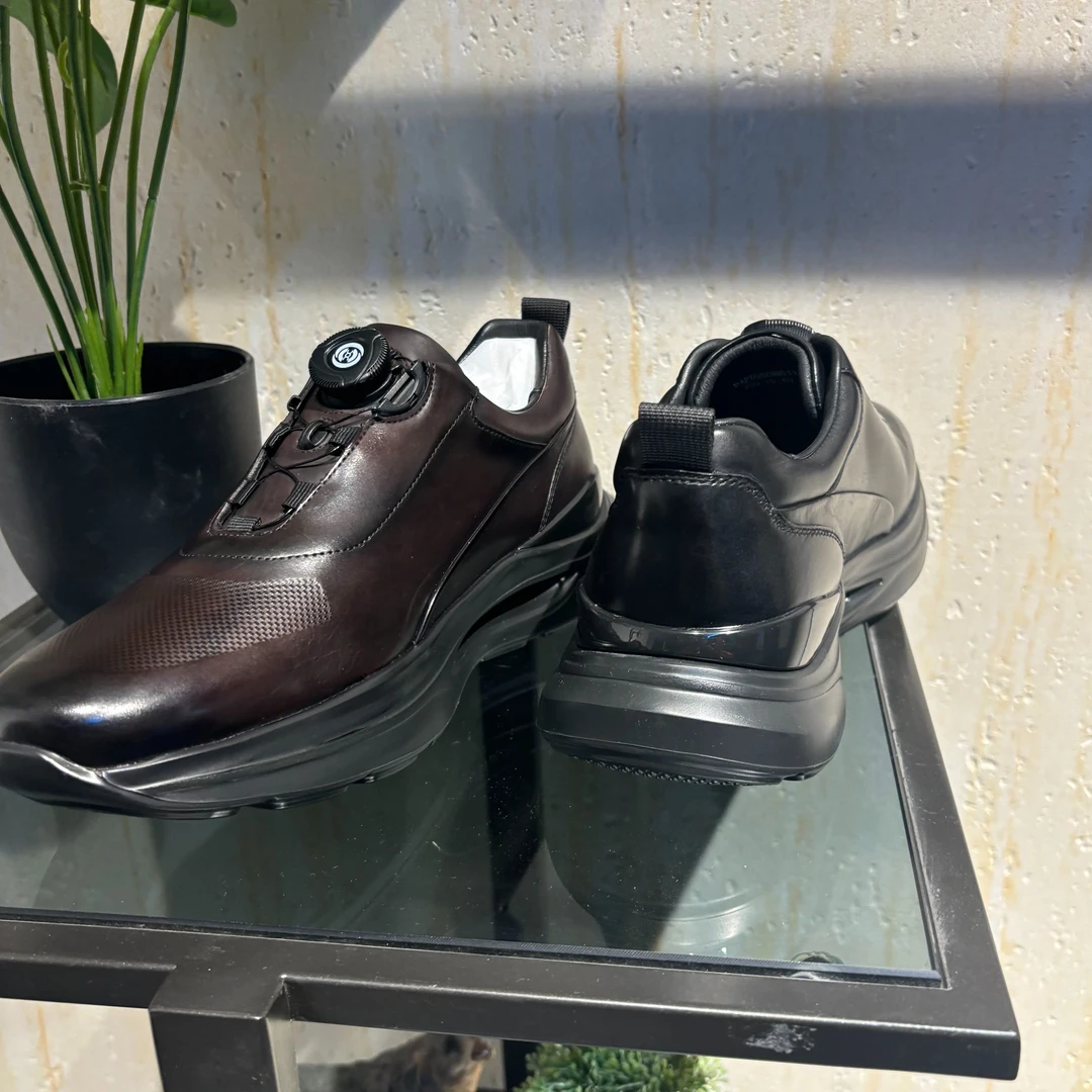 （44号链接）男士轻便真皮休闲鞋8611