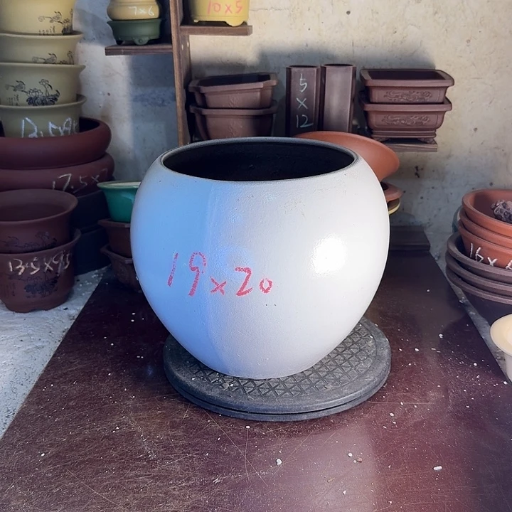 紫砂花盆，手工制作