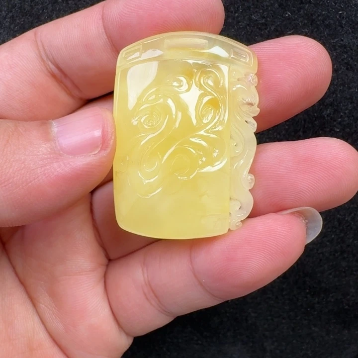 蜜蜡未镶嵌珠宝奇石