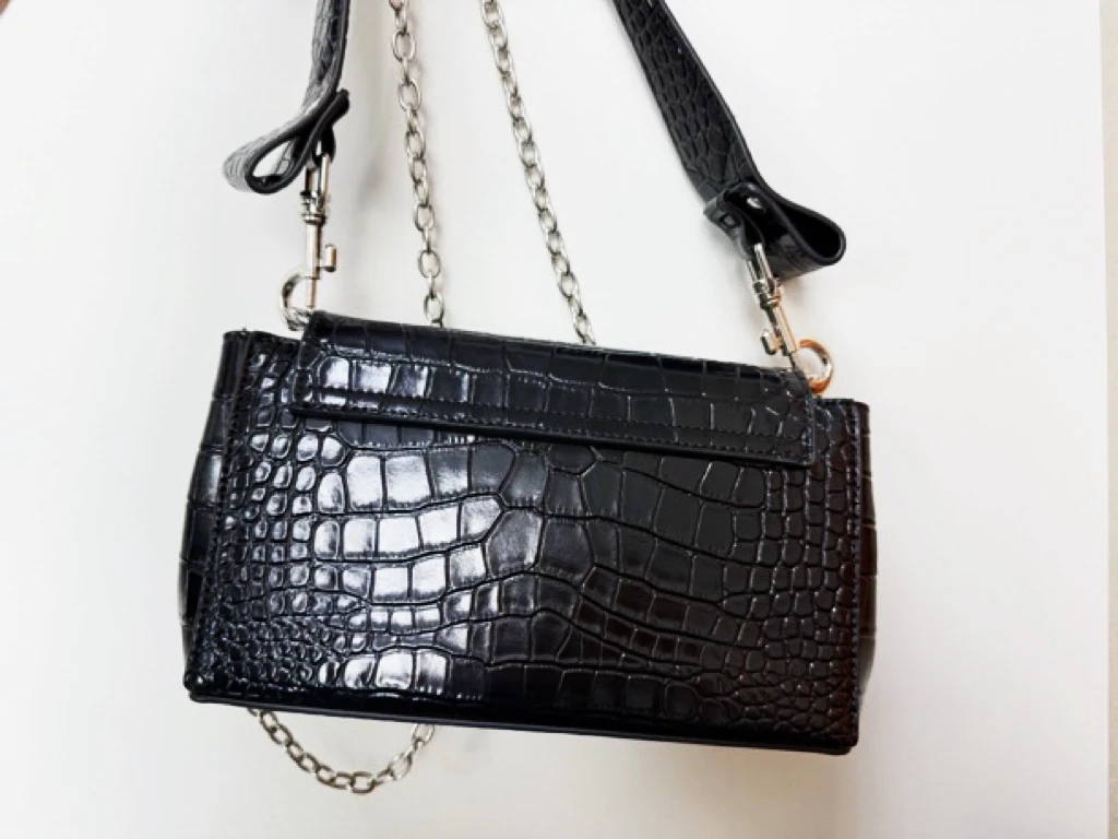 【818-820】高品质土星中号腋下单肩斜挎气质百搭小众ins辣妹