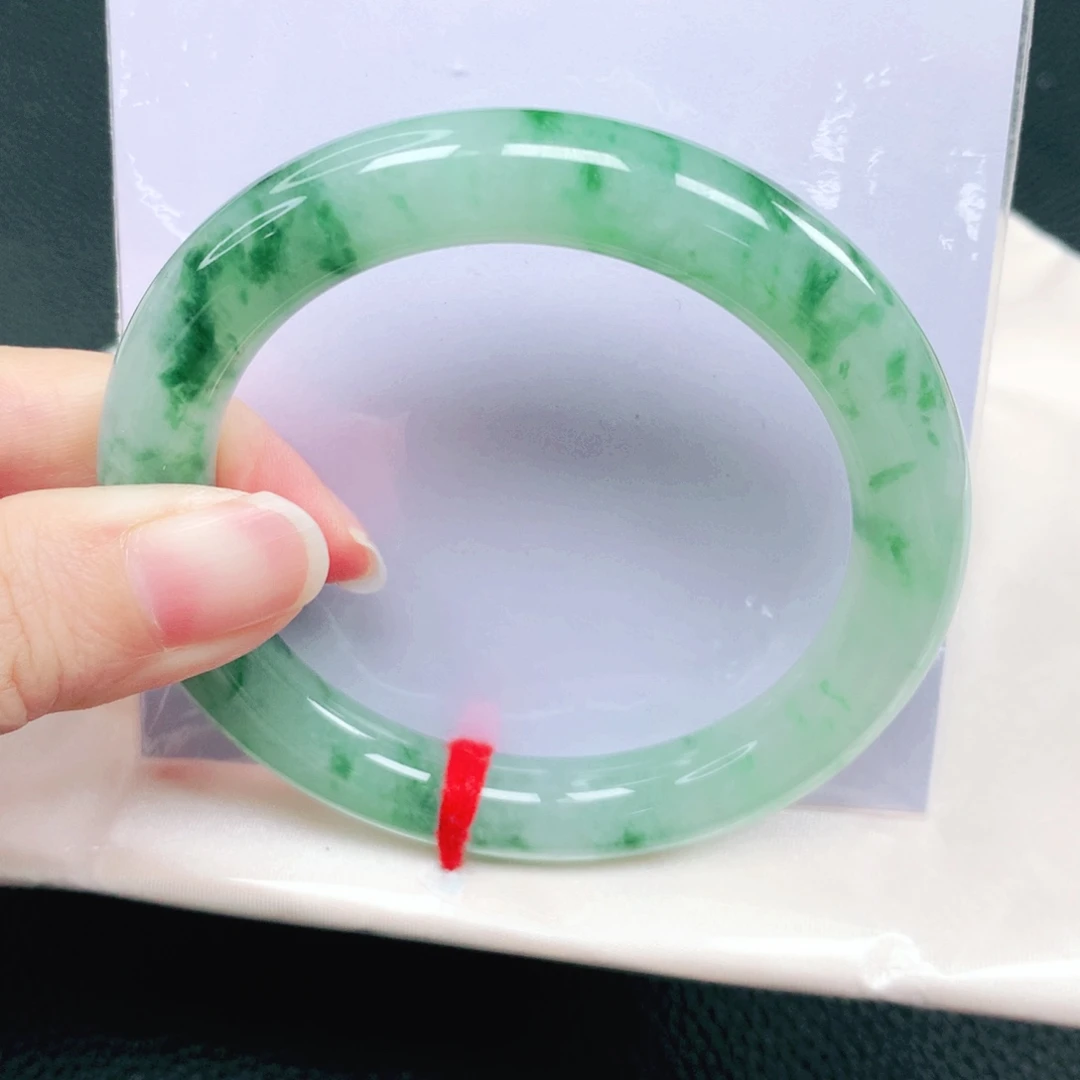 翡翠未镶嵌手镯55圈