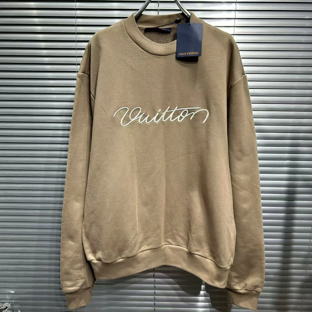 未使用 LouisVuitton/路易威登 25ss胸前草写奶茶长袖卫衣/m尺码