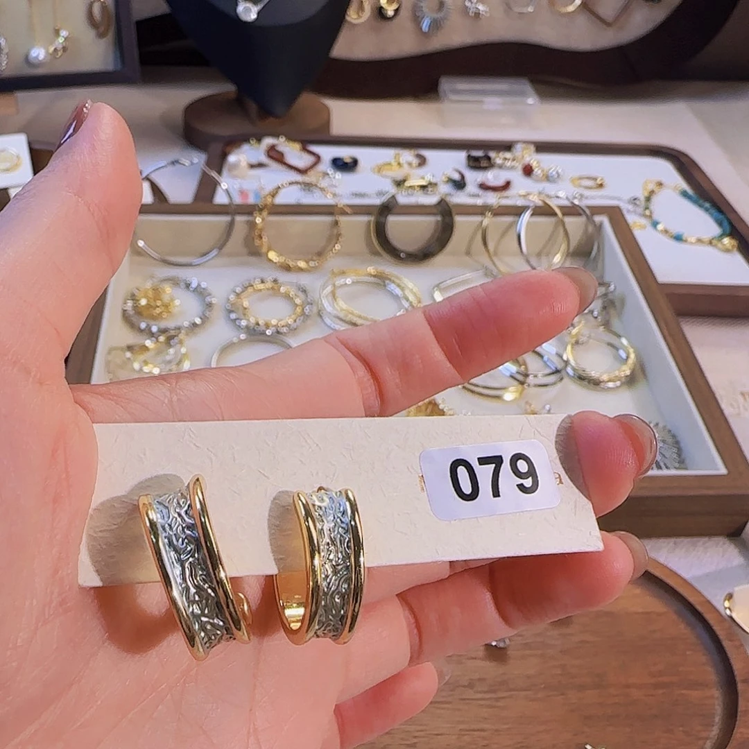 仿珍珠铜合金925银耳钉