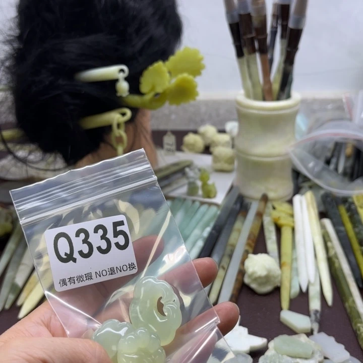 蛇纹石玉发饰合金冰*娃