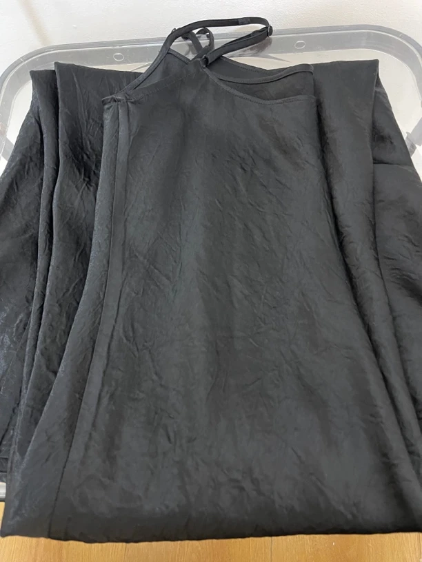 赫本序曲醋酸吊带裙 轻奢缎面细带通勤连衣裙