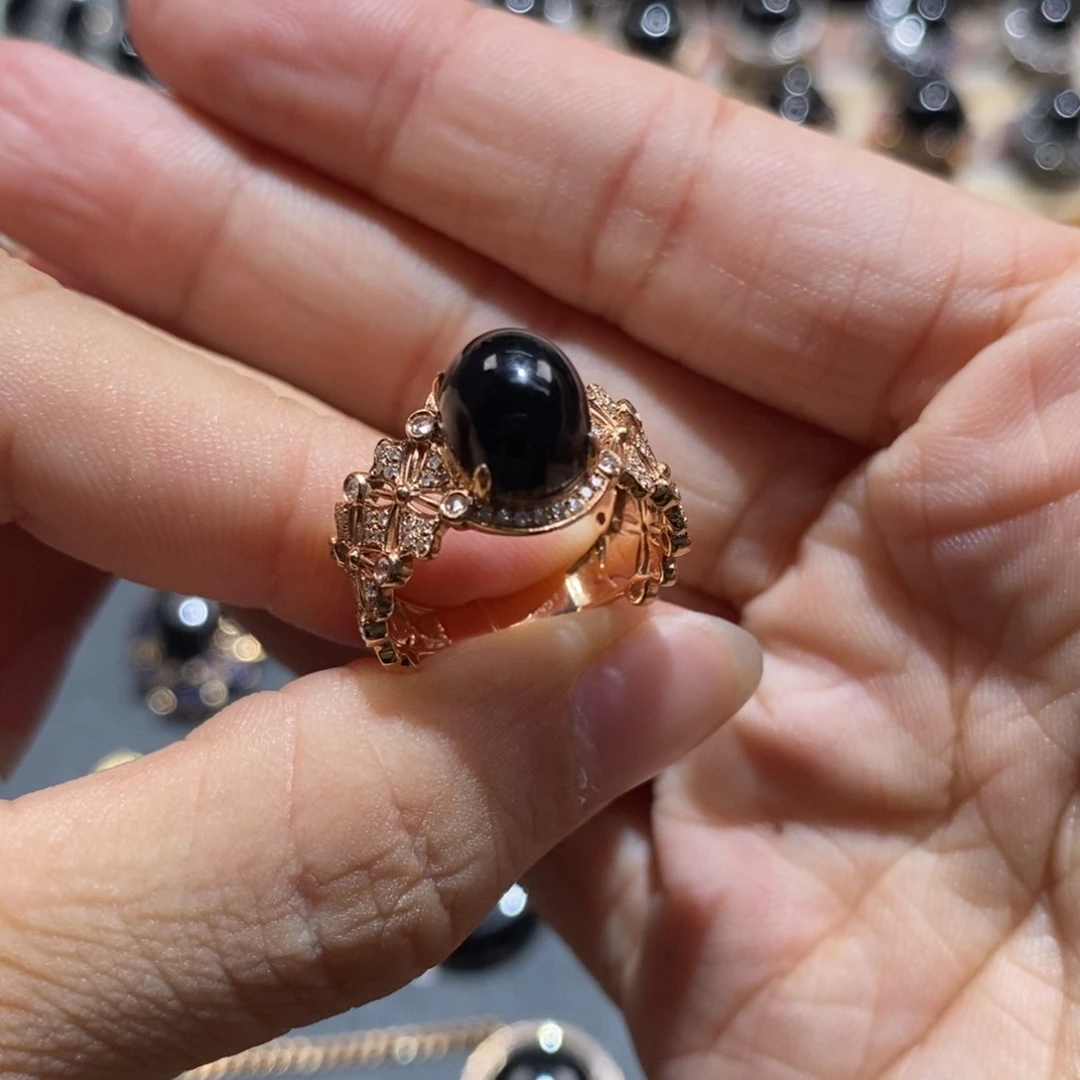 18K金镶嵌戒指翡翠N****r墨翠