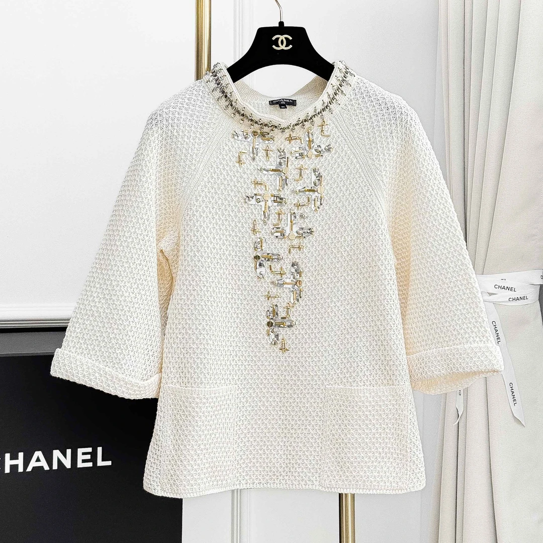 99新 Chanel/香奈儿 36码 米白色 钉珠 镂空 中袖 上衣