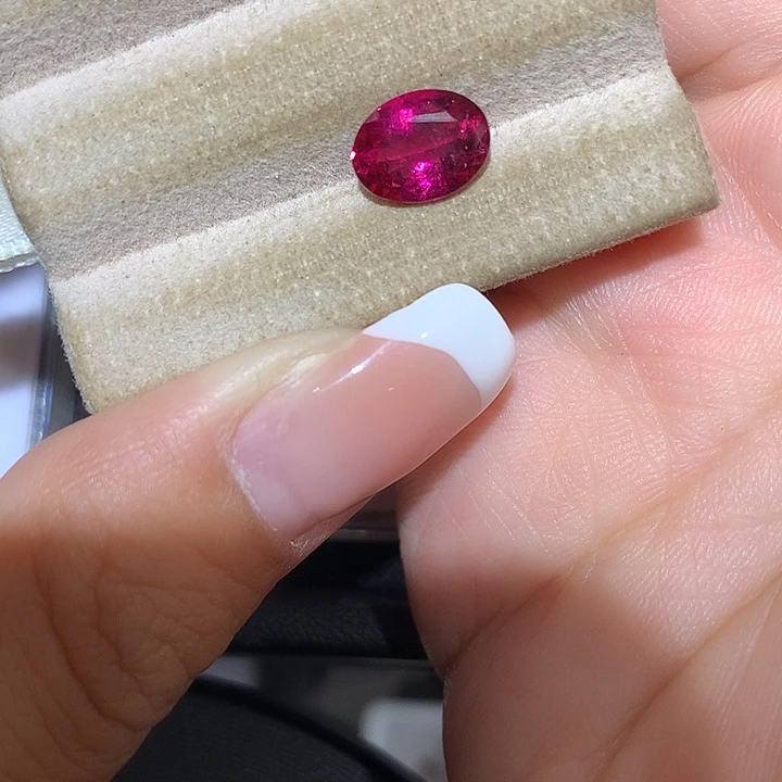 裸石未镶嵌碧玺1.57ct卢比莱