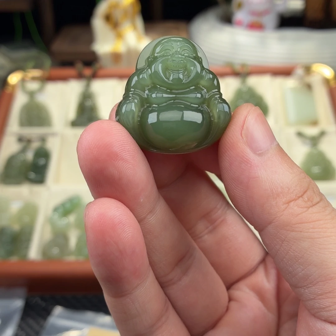 回***忆和田玉未镶嵌颈饰