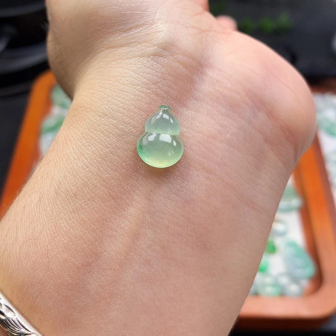 吊坠(不含链)未镶嵌翡翠葫芦
