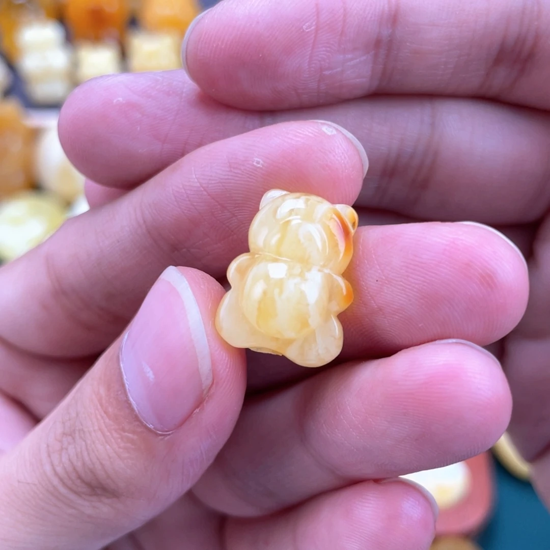 琥珀未镶嵌裸石蜜蜡