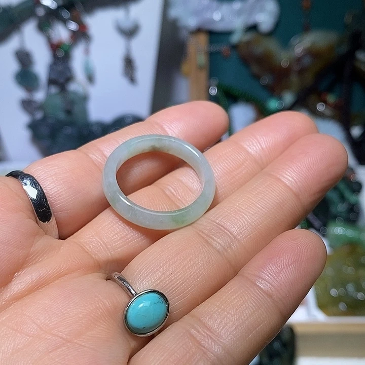 晨***盈翡翠未镶嵌吊坠(赠链)