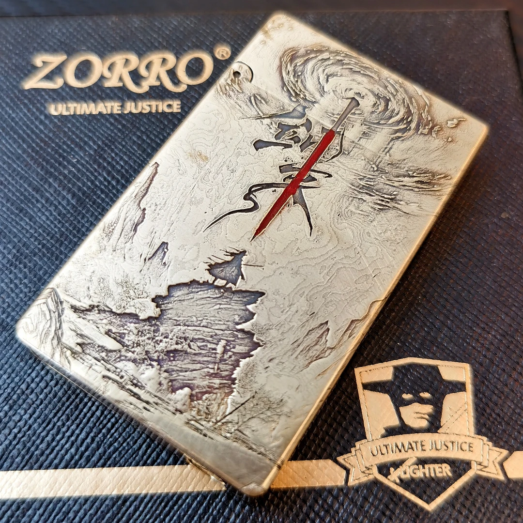 ZORRO佐罗超薄朗声799煤油打火机浮雕填砂剑来黄铜一体钢音