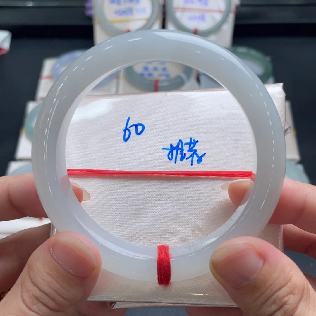 未镶嵌手镯翡翠翡翠手镯