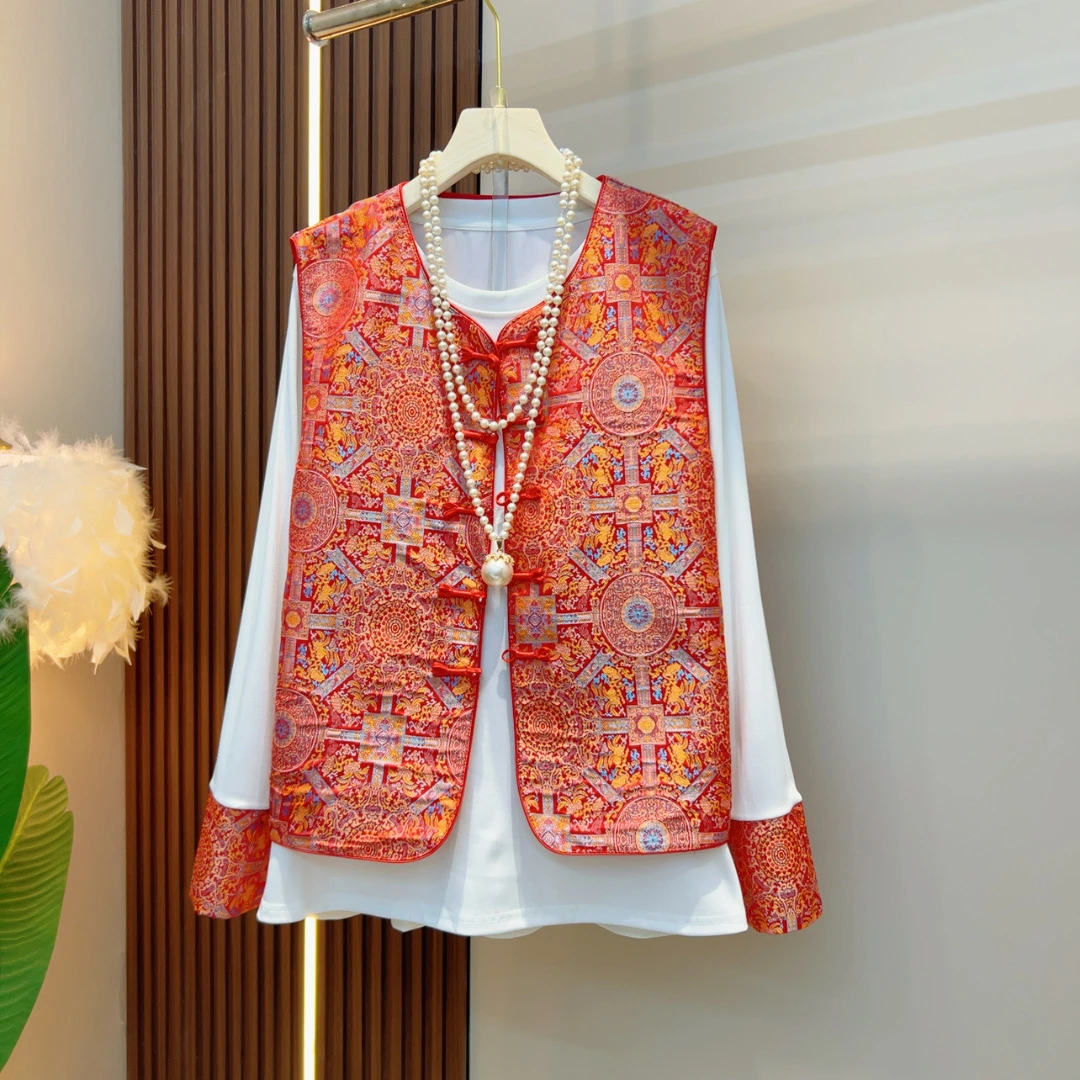 端庄大气早春新款复古盘扣工艺微胖时尚气质国风马甲打底两件套潮