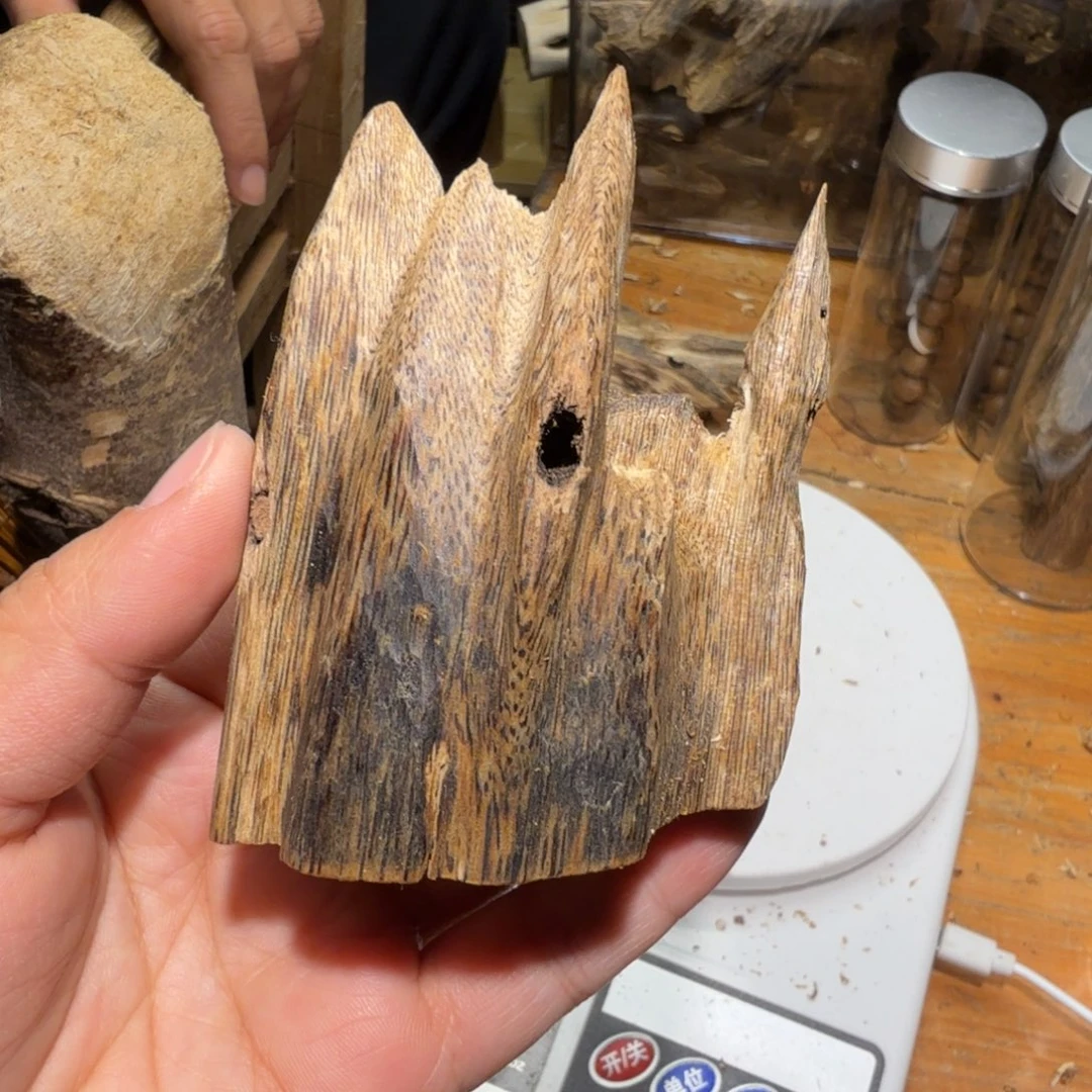 棋楠沉香白奇块料34克