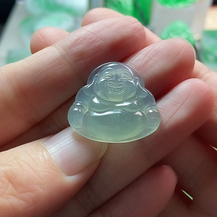 翡翠未镶嵌颈饰佛公