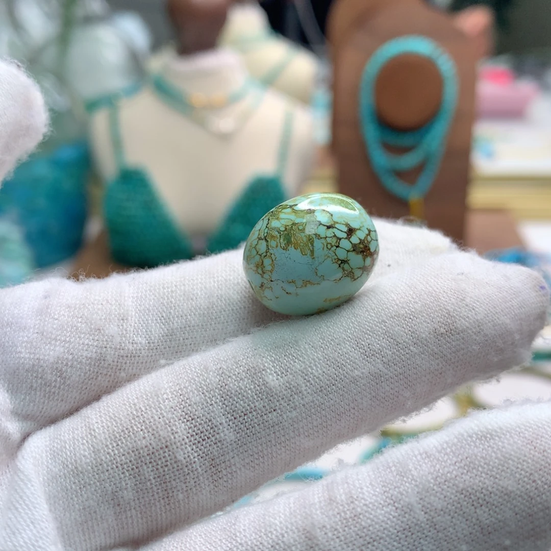 绿松石未镶嵌饰品