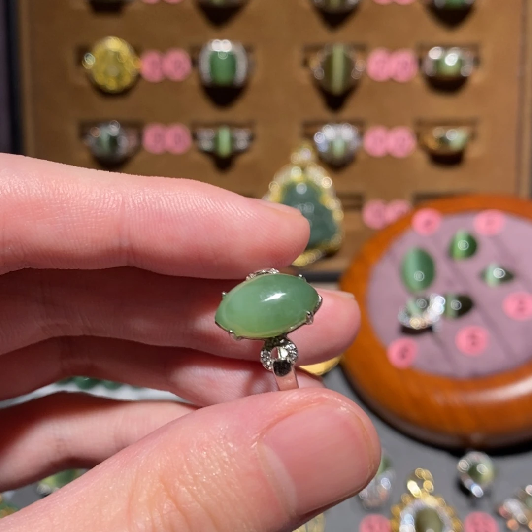 和田玉未镶嵌戒指