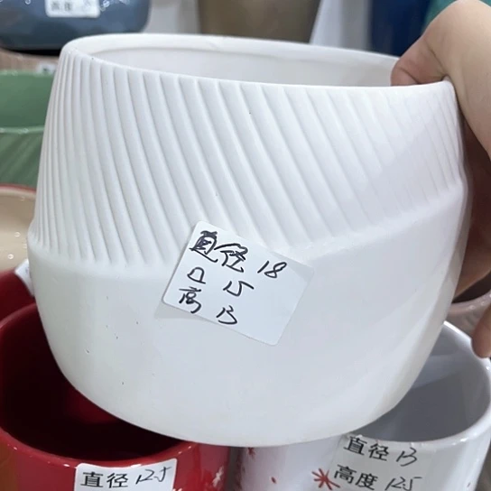 多肉绿植陶瓷花盆9.9包邮，有孔