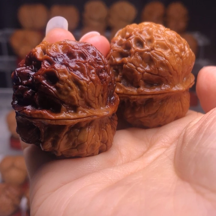 吊坠桃核11老招财