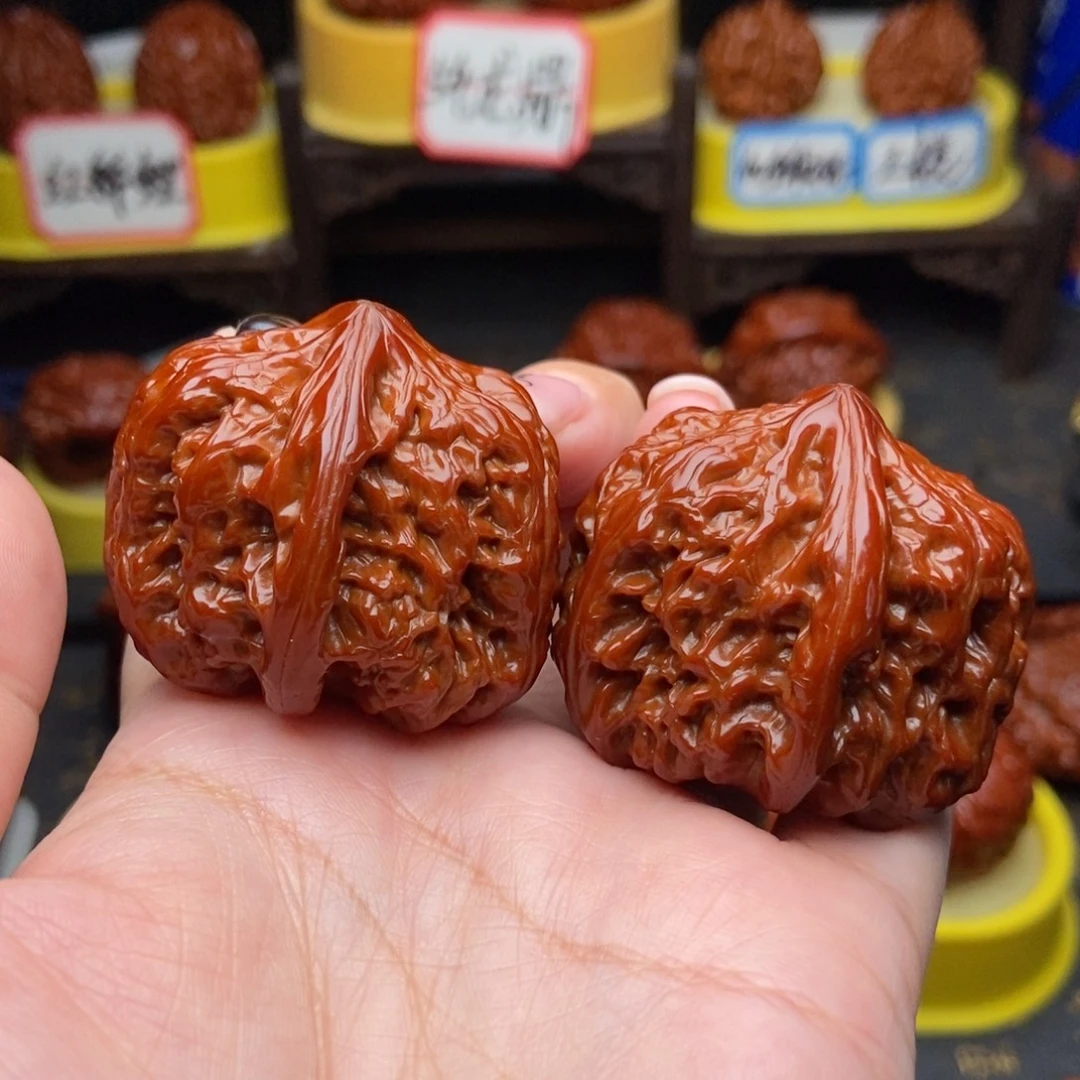 文玩核桃吊坠驴打滚