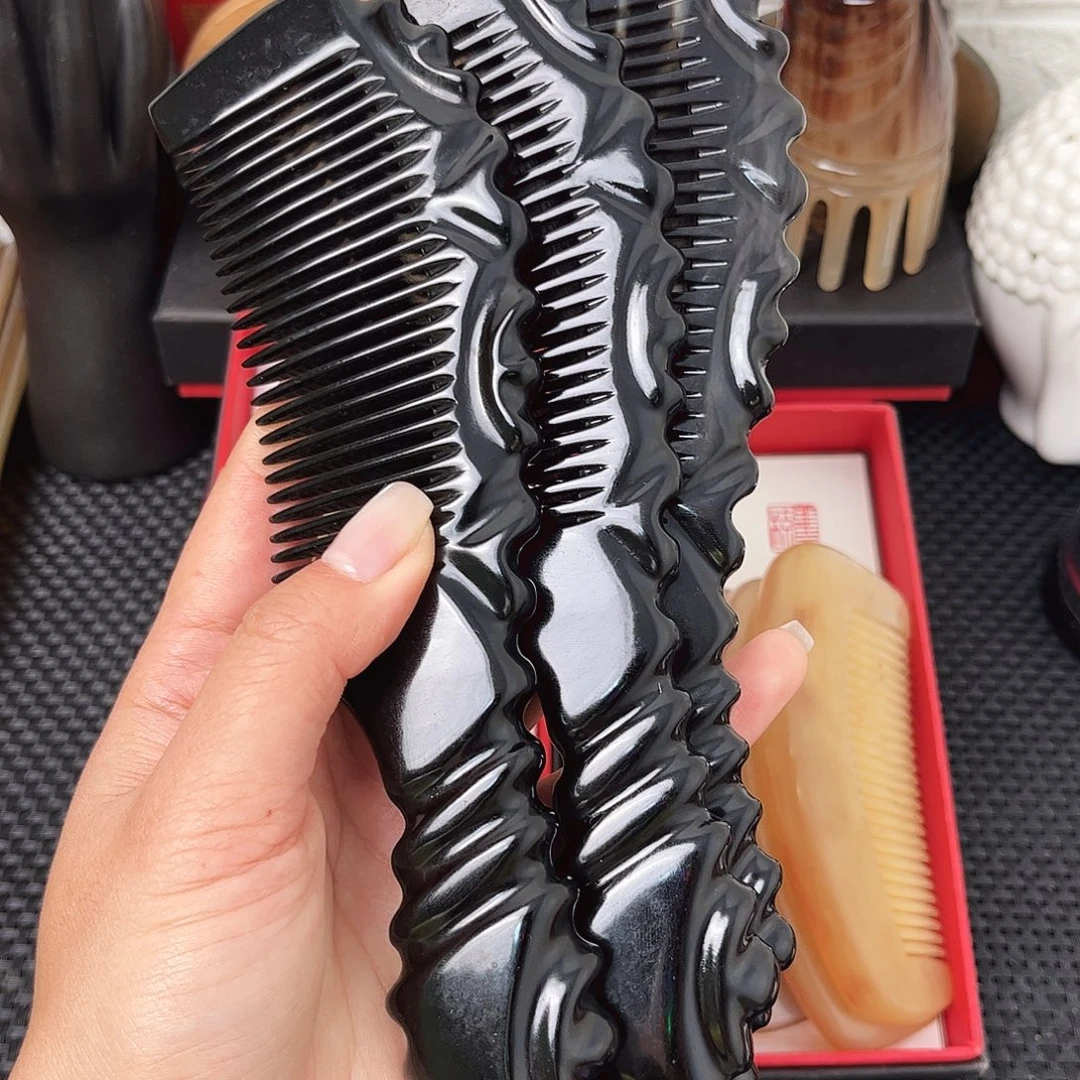 纯手工制作纯牛角梳子