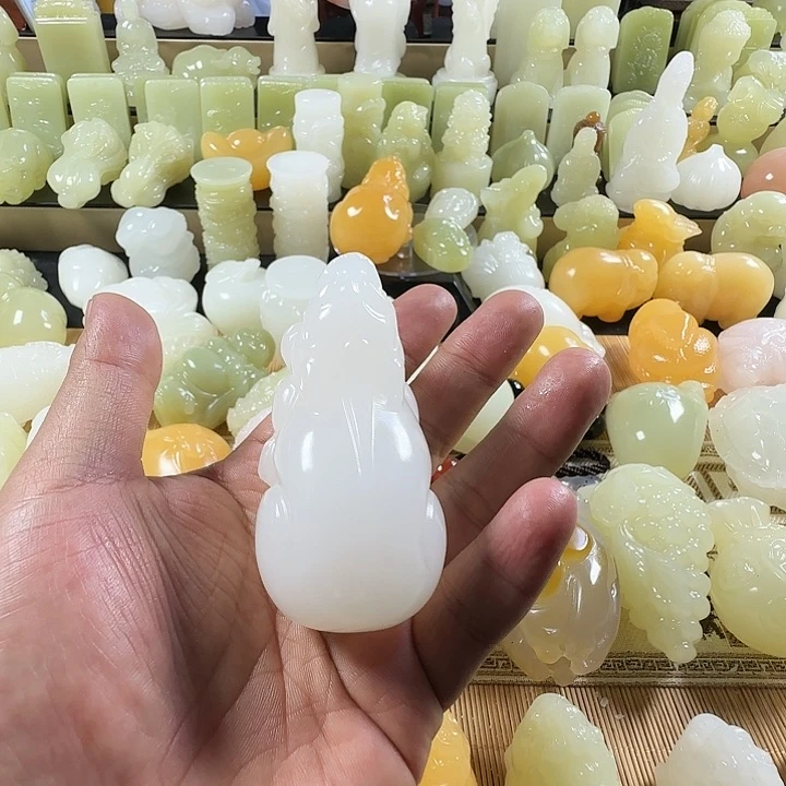 石材深*好看的手把件125478