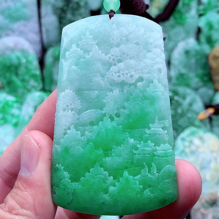 翡翠吊坠(不含链)未镶嵌