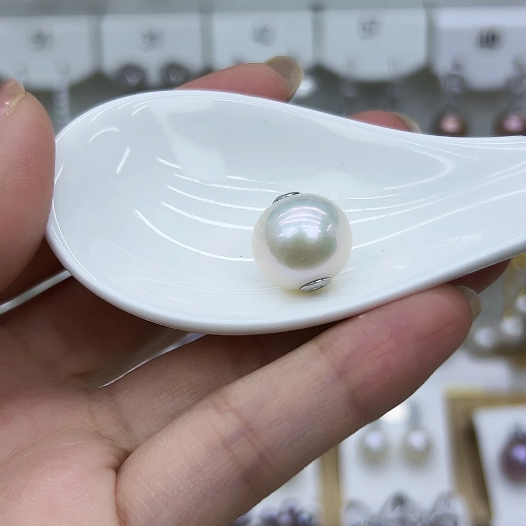 银S925镶嵌耳钉淡水珍珠
