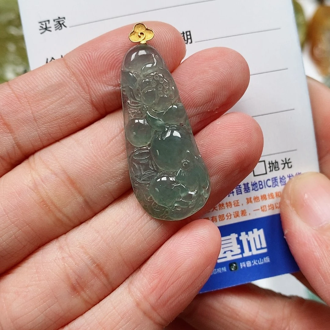 翡翠18K金镶嵌颈饰年年有鱼，荷花鱼