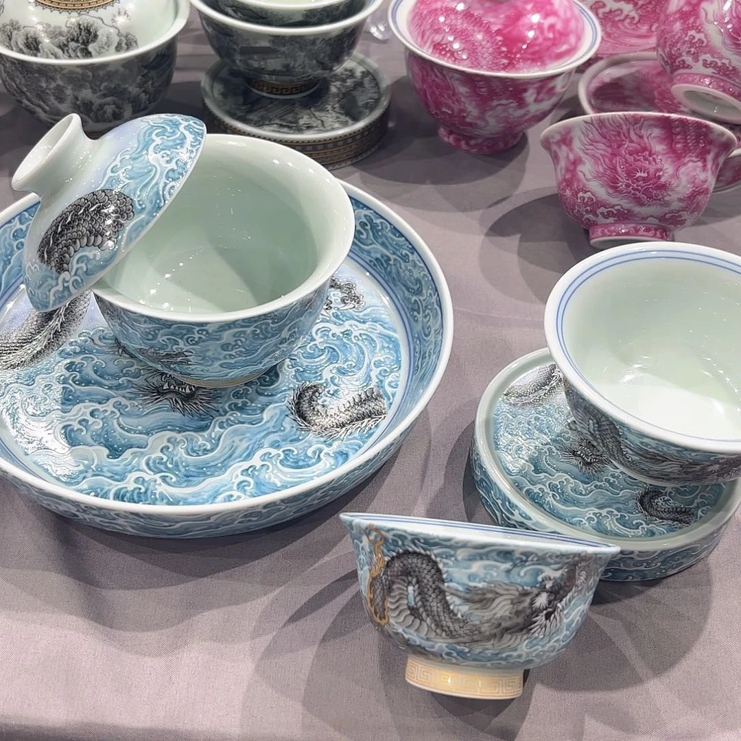 瓷片景德镇市和上海浦东新区