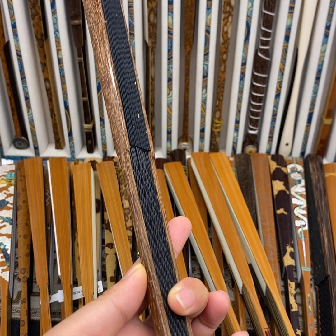 扇子？*all摸摸路路咯哦哦，