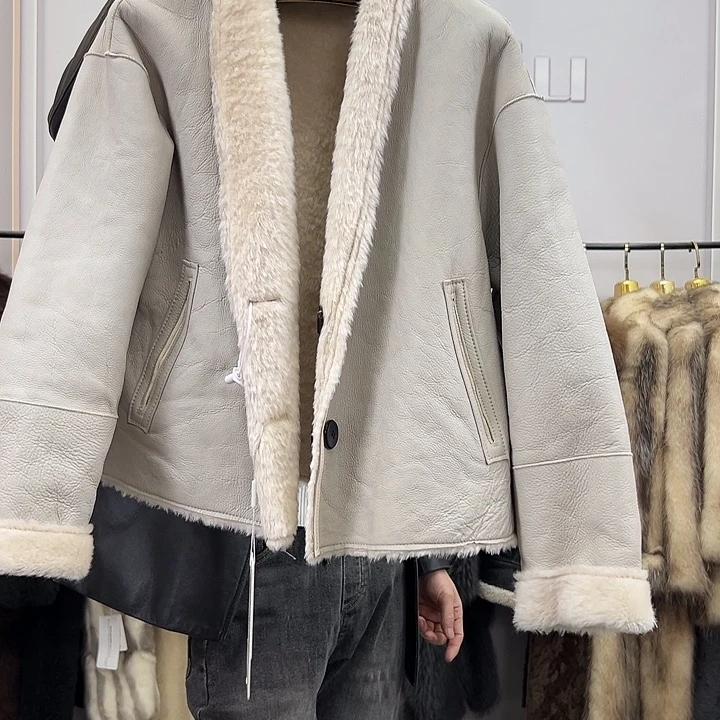 P***e恒玖新款女装外套869