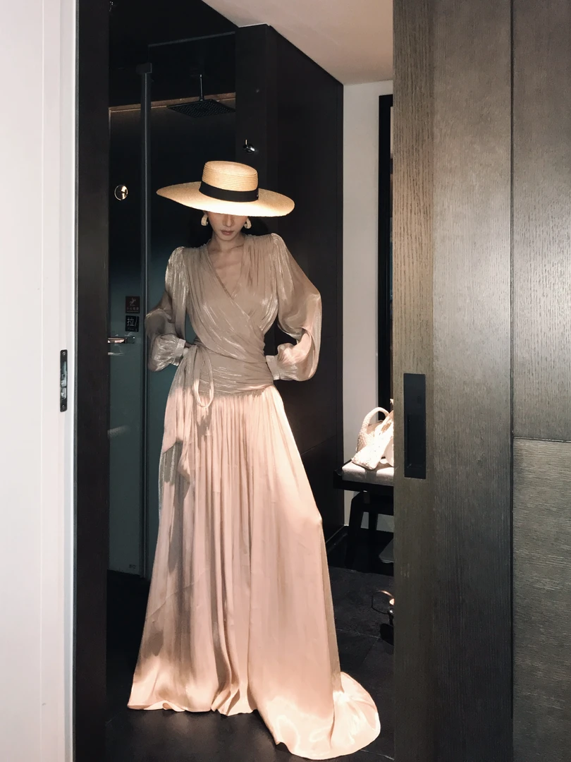 車車【水光流珠】香槟小众两件套装轻奢气质时尚夏收腰长裙CC50029