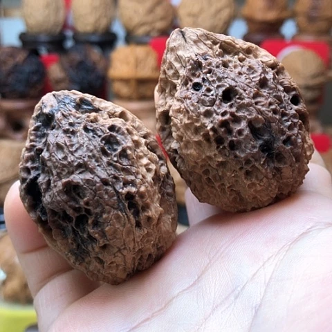 文玩核桃吊坠云南铁核桃