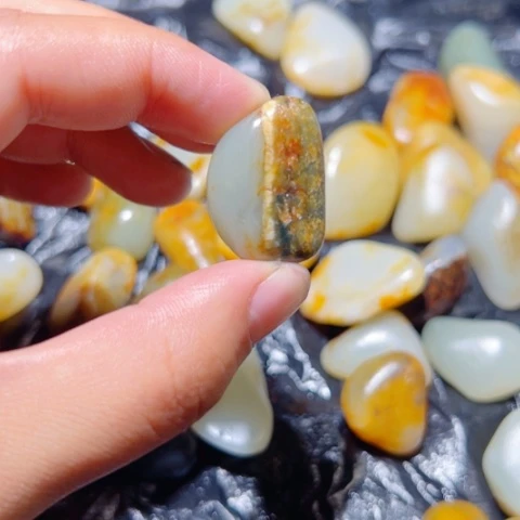 和田玉（子料）未镶嵌颈饰10克