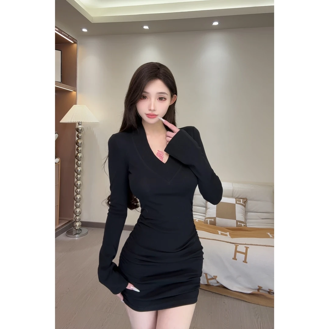 春季修身V领气质长袖显瘦收腰包臀辣妹短裙60057