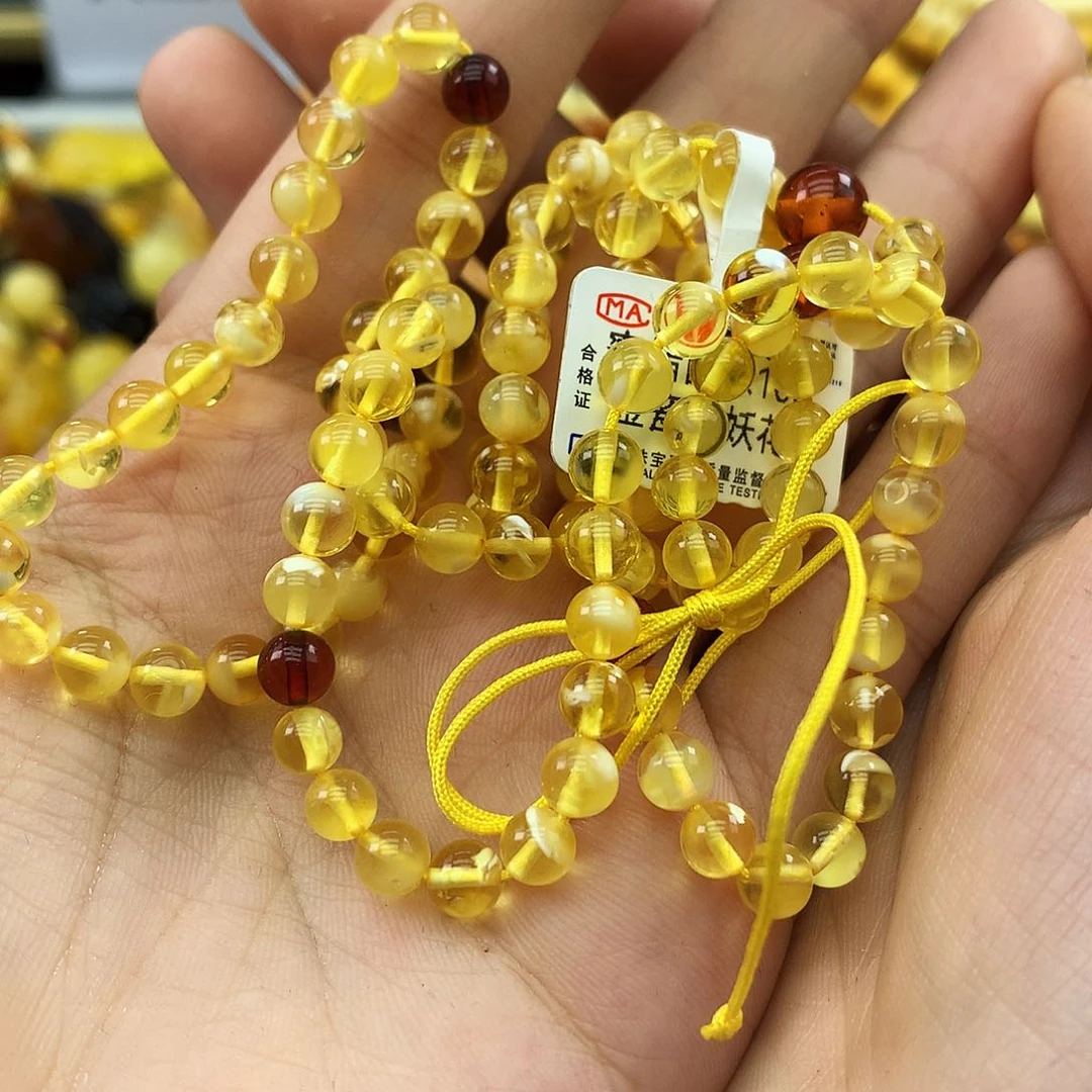 未镶嵌琥珀珠宝奇石