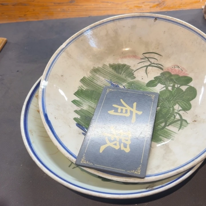 云***倾瓷片拾六家的瓷器瓷器