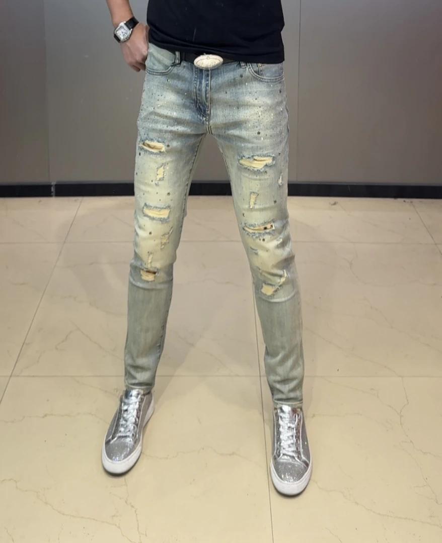 复古怀旧破洞烫钻男小脚裤薄款新款修身牛仔裤夏季时尚个性百搭