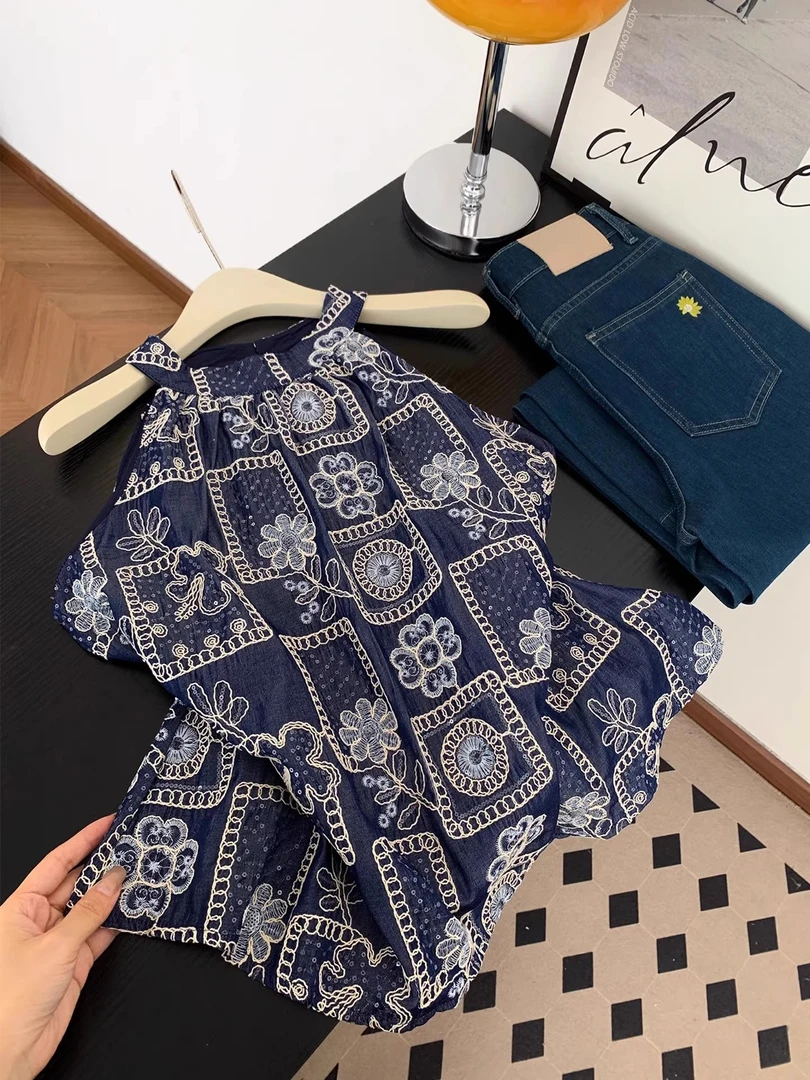 夏日绝美漂亮刺绣吊带背心女夏季外穿设计感百搭无袖挂脖露肩上衣