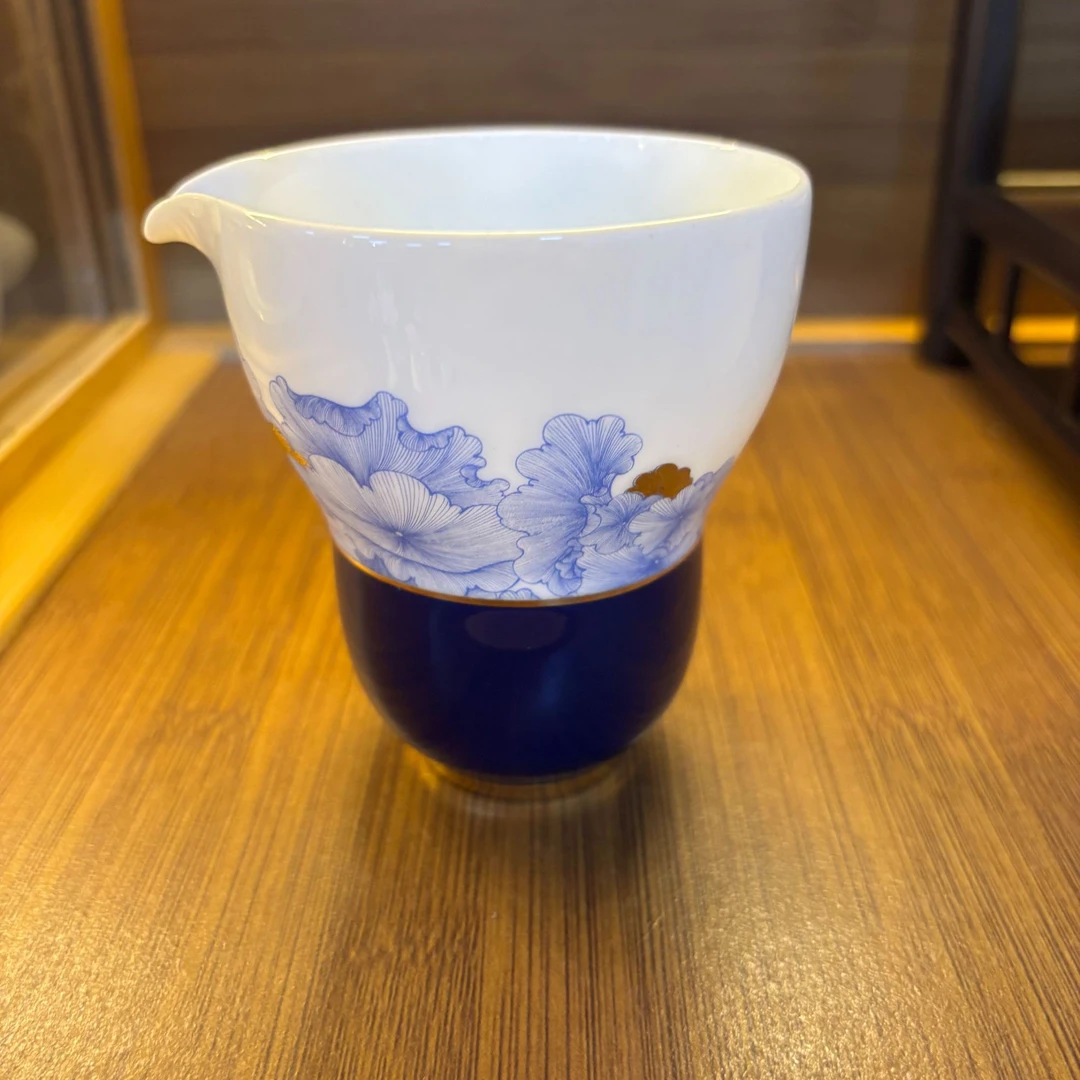 渡景山房珐琅彩国色手工陶瓷留香公道杯茶具白瓷蓝色分茶