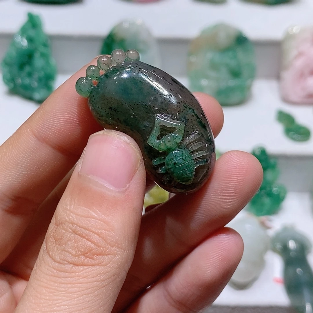 独山玉未镶嵌吊坠